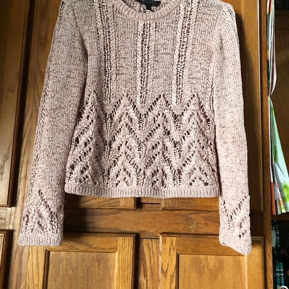 BCBGMAXAZRIA Romantic Crochet Open-Knit Crew Neck Pullover Sweater Pink - XS - Picture 3 of 12